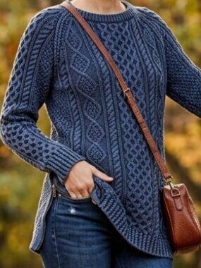 Gorgeous L.L.Bean Signature Cotton Fisherman Sweater with Brass Hem Side Zippers